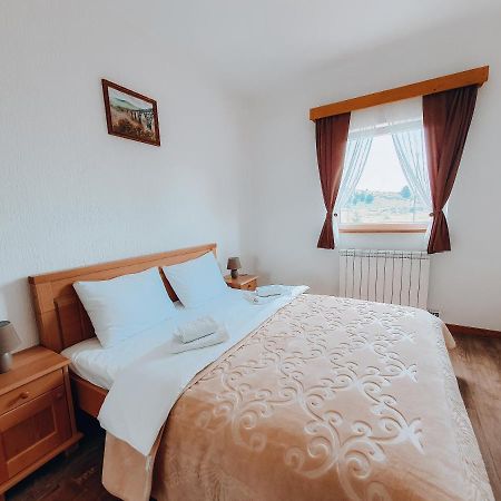 Apartmani Stari Gaj Žabljak Esterno foto